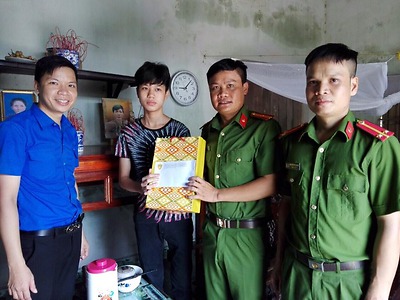 Công trình thanh niên năm 2017: Thanh niên Tiên Lãng sôi nổi các hoạt động tri ân, đền ơn đáp nghĩa năm 2017